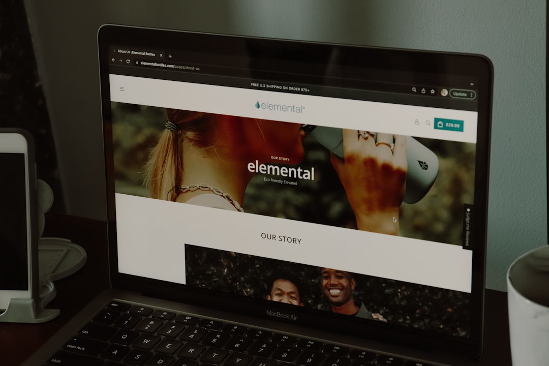 Website visitor tracking software